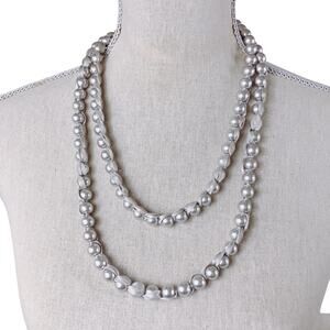 VTG White House Black Market Heavy Glass Long Faux Pearl Gray Ribbon Necklace